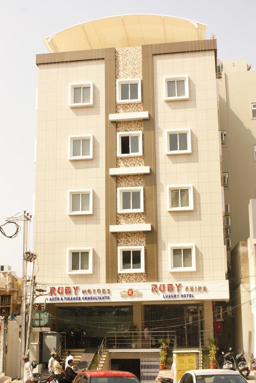 Ruby Pride Luxury Hotel Hyderabad Exterior foto